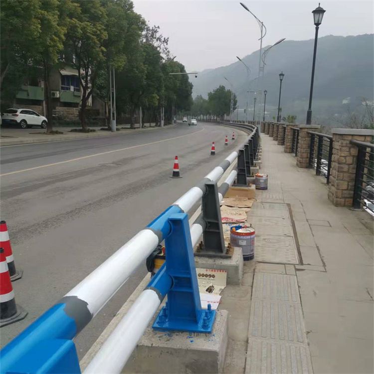 菏泽防撞护栏